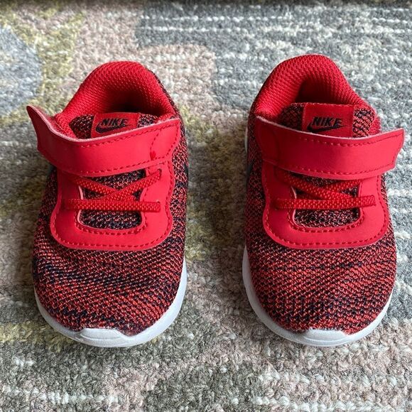 Nike Pair of Shoes - Picture 2 of 7